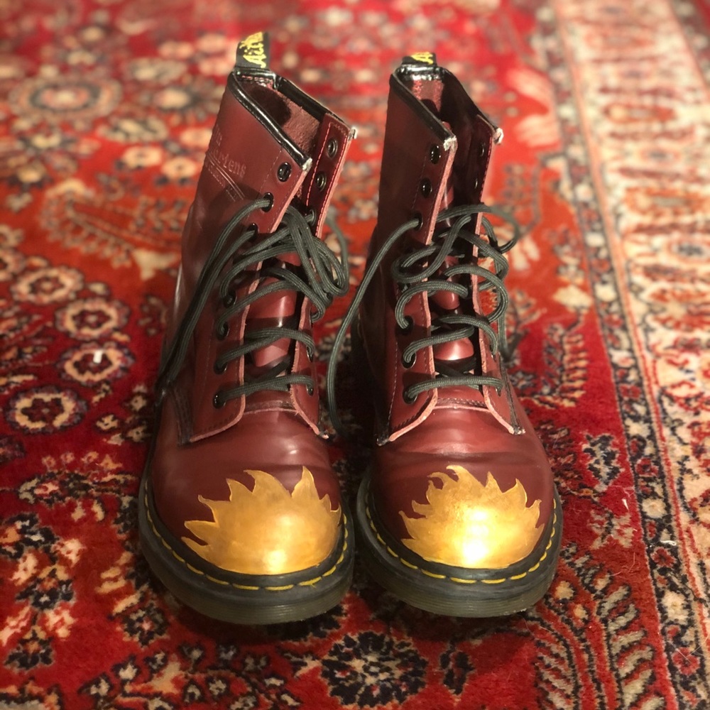 SOLD 🌞 Dr. Martens reworked cherry 1460 boots 🌞